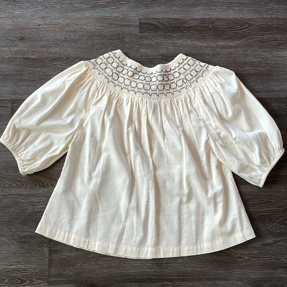Old Navy Notch Tie Neck Smocked Yoke Puff Sleeve Short Blouse - Picture 2 of 11